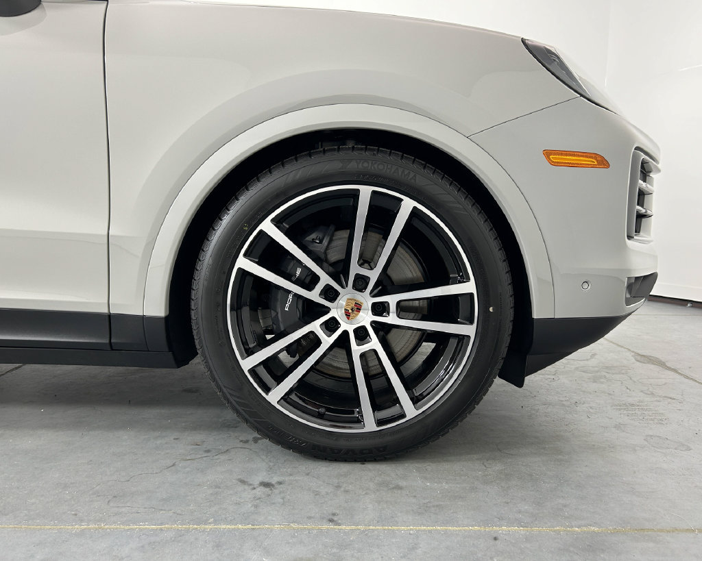 New 2026 Porsche Cayenne AWD/4WD image 11