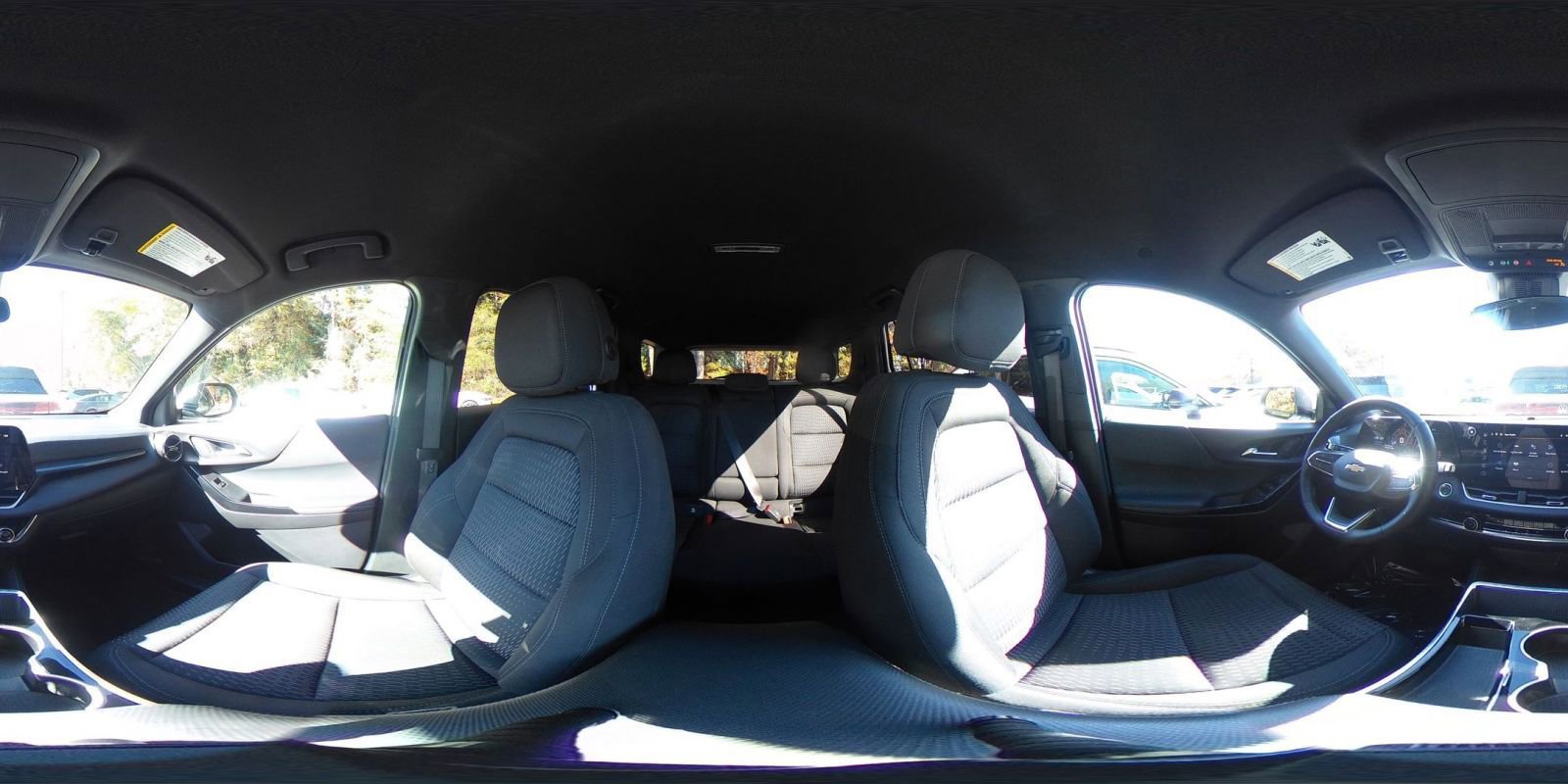 Used 2025 Chevrolet Equinox LT image 42