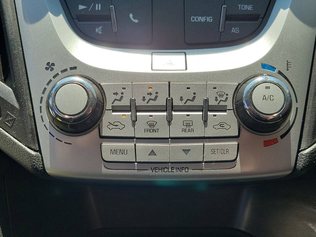 Used 2017 Chevrolet Equinox LT FWD image 27