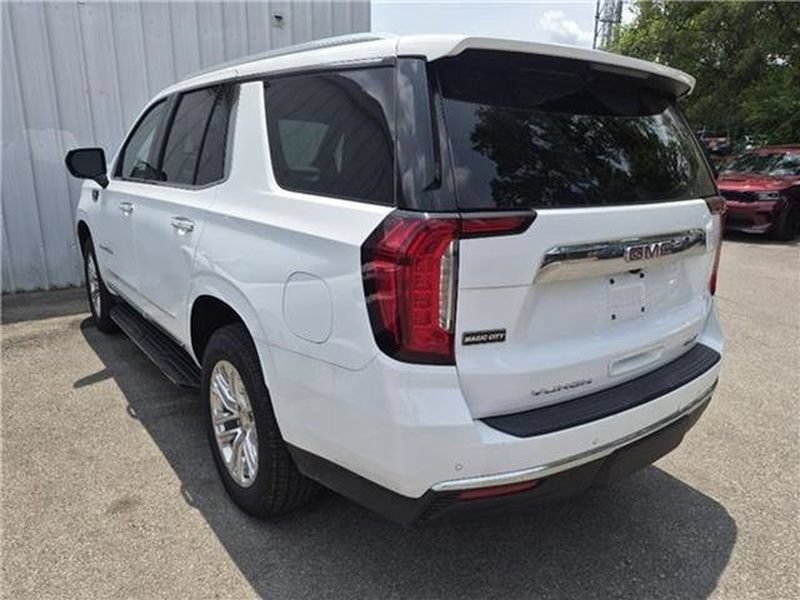 Used 2024 GMC Yukon SLT AWD/4WD image 48