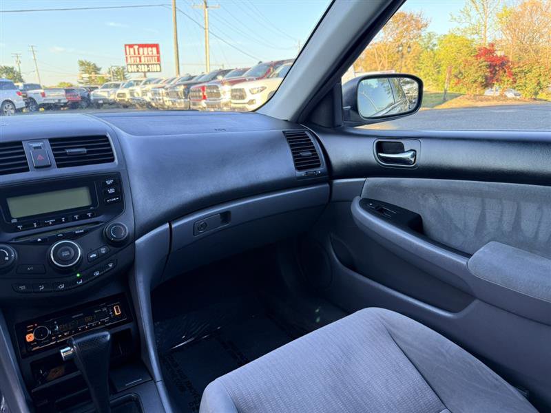 Used 2005 Honda Accord LX image 20