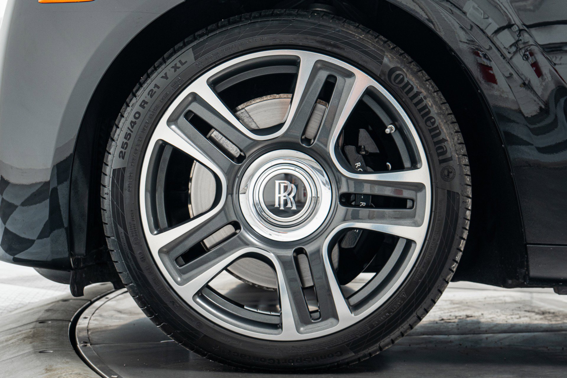 Used 2017 Rolls-Royce Ghost Extended Wheelbase image 10