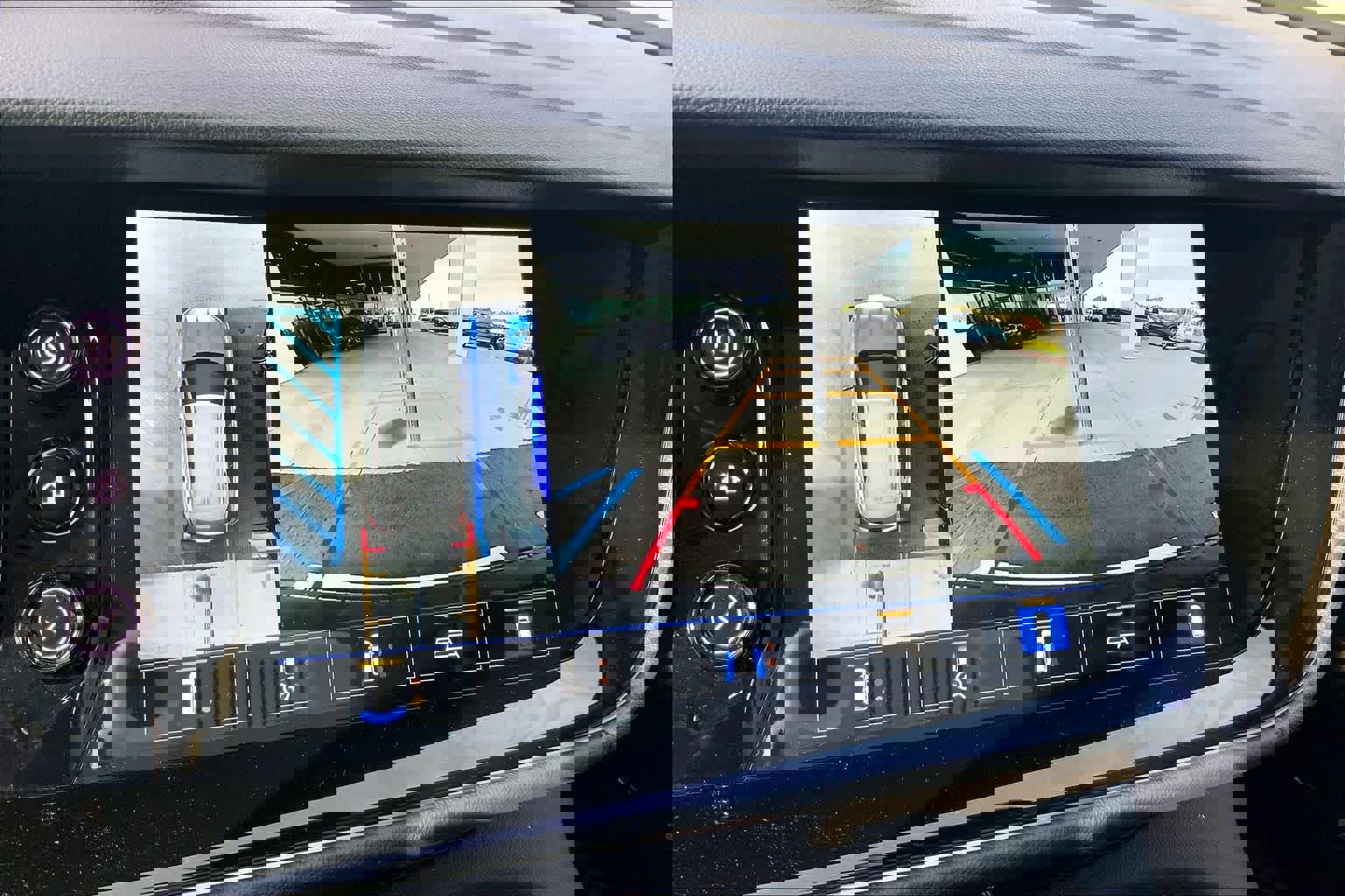 Used 2023 Buick Envision Avenir image 28