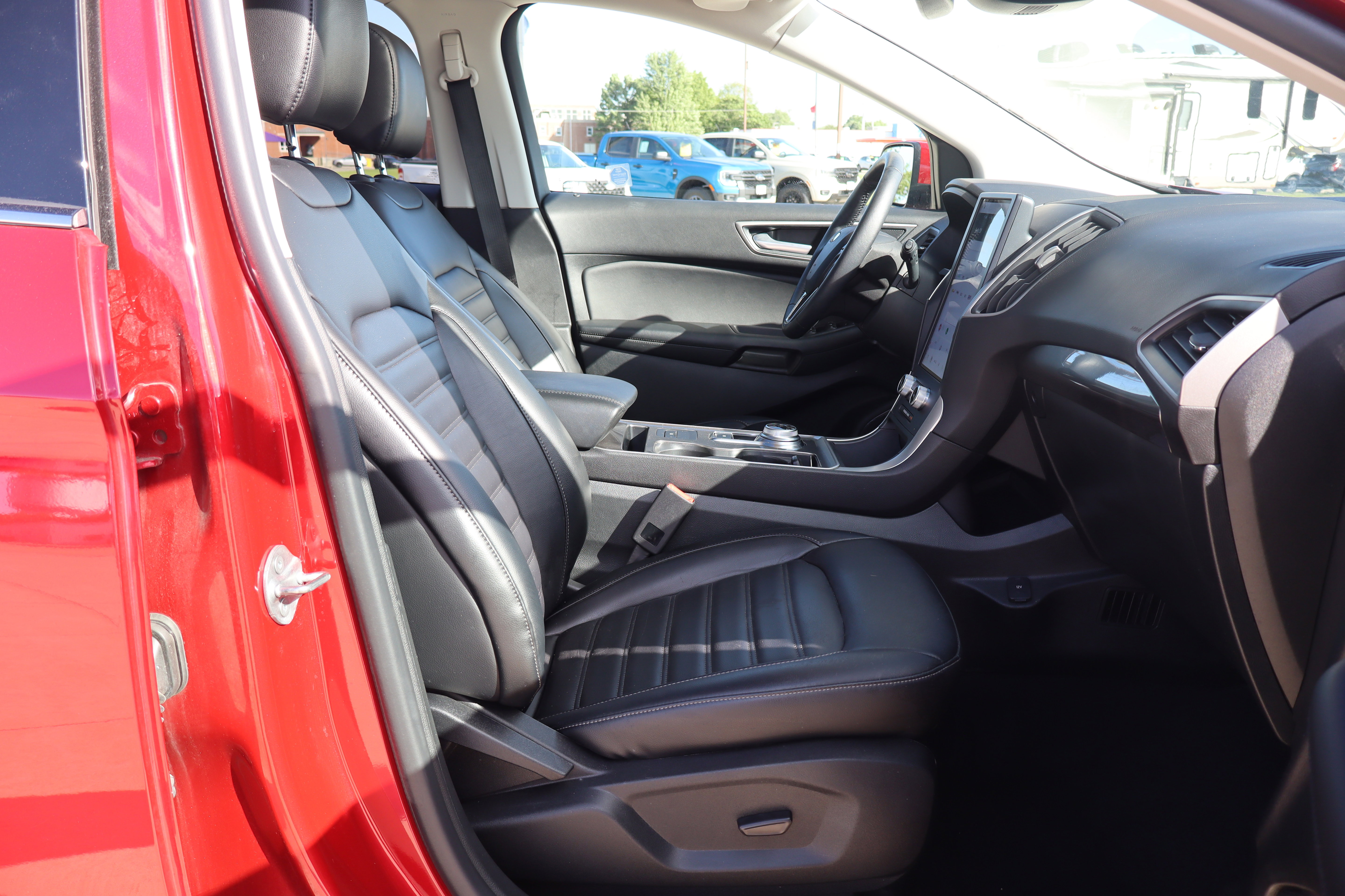 Used 2023 Ford Edge SEL w/ Convenience Package AWD/4WD image 13