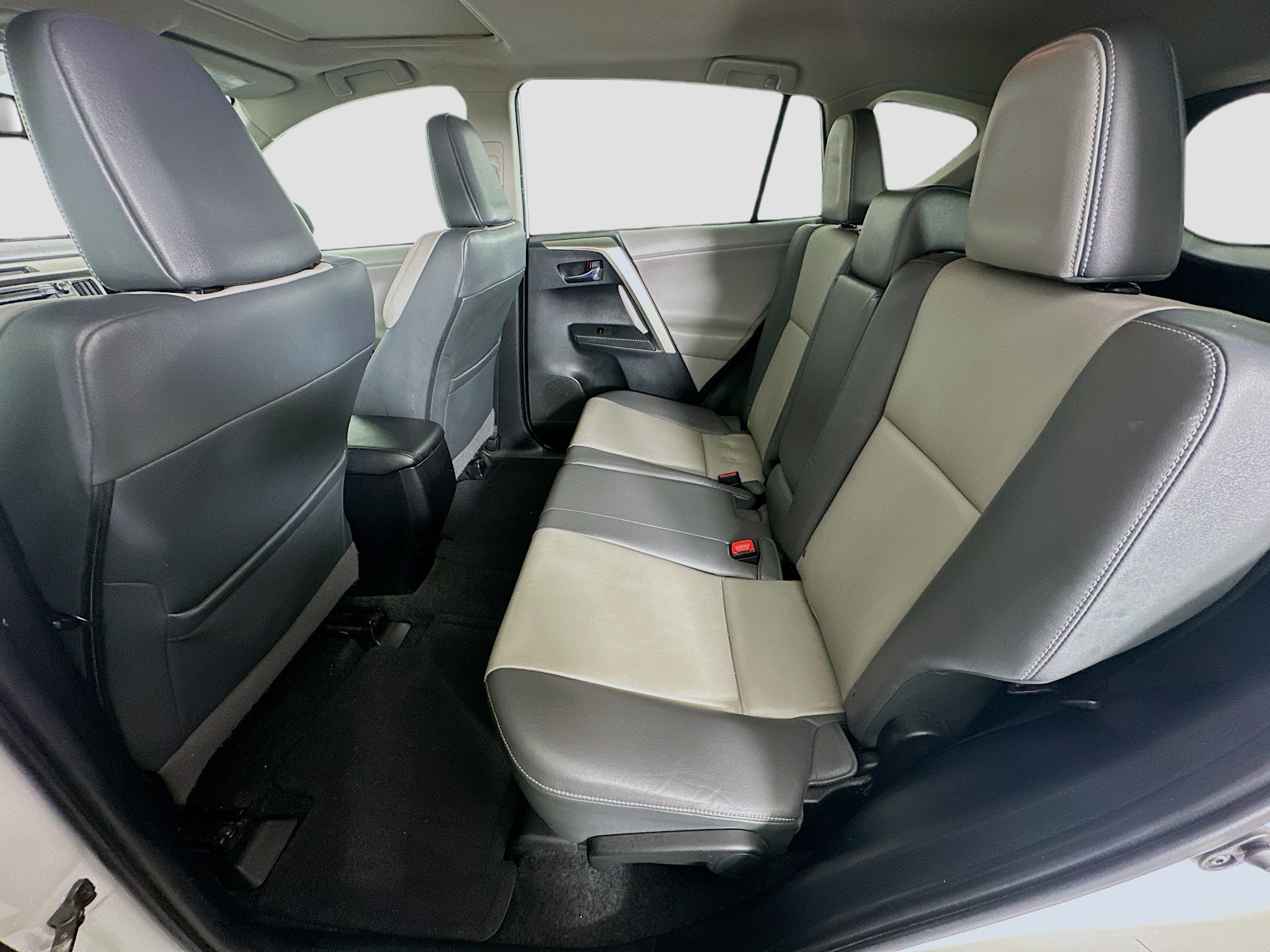 Used 2013 Toyota RAV4 Limited AWD/4WD image 27
