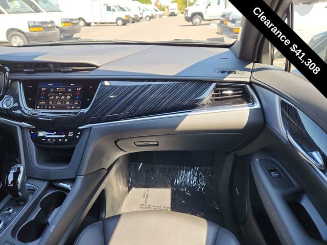 Used 2025 Cadillac XT6 Premium Luxury image 22