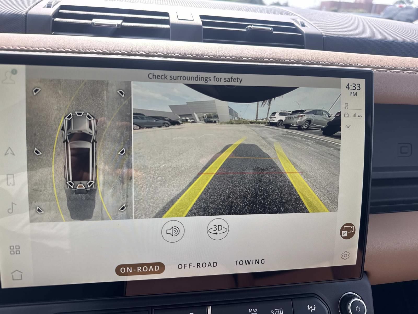New 2026 Land Rover Defender 130 X-Dynamic SE AWD/4WD image 12