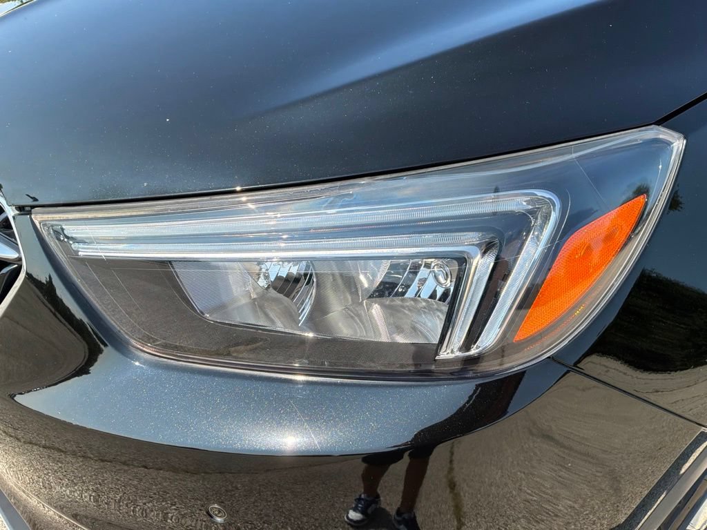 Used 2021 Buick Encore Preferred w/ Safety Package II AWD/4WD image 13
