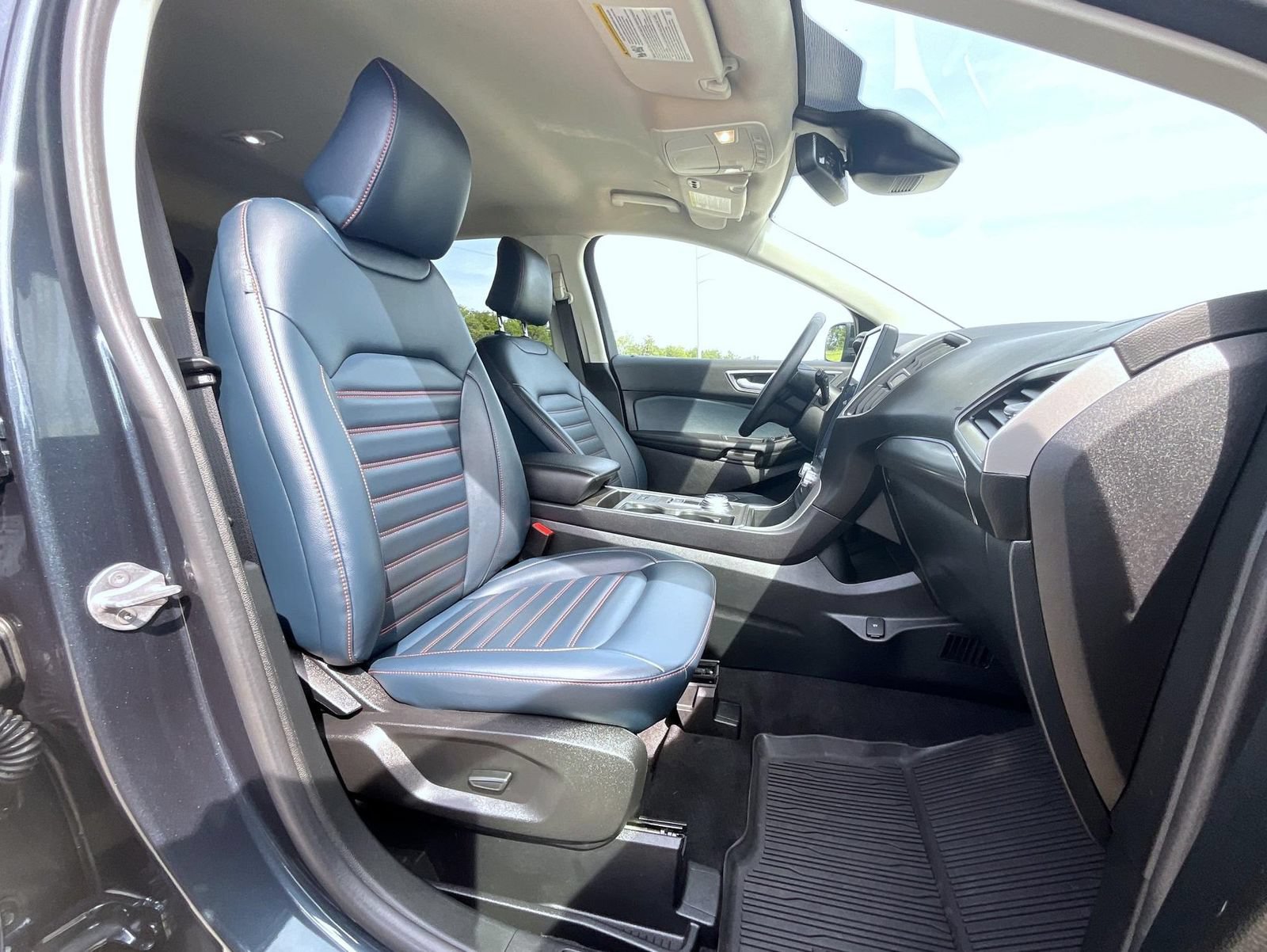 Used 2024 Ford Edge SEL w/ Sport Appearance Package AWD/4WD image 16
