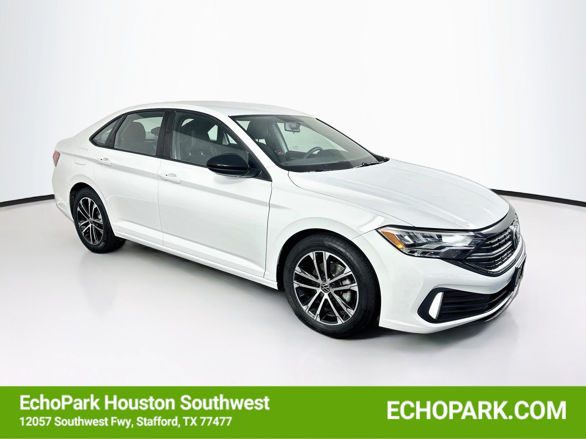 Used 2022 Volkswagen Jetta Sport FWD image 1