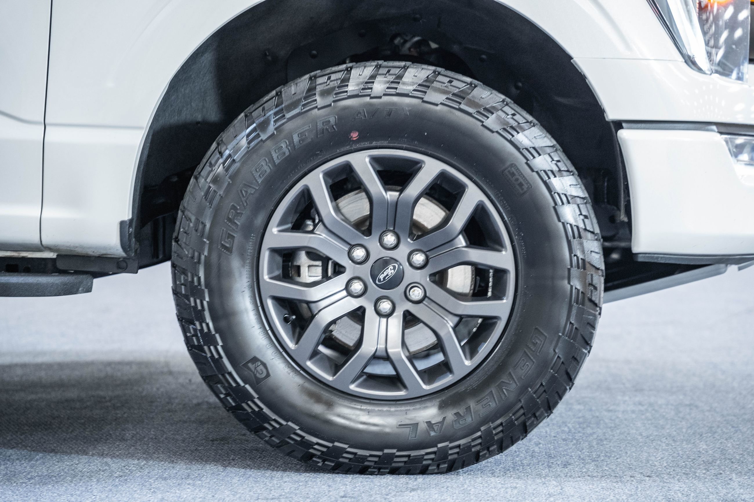 Certified 2023 Ford F150 Tremor w/ Equipment Group 402A High image 17