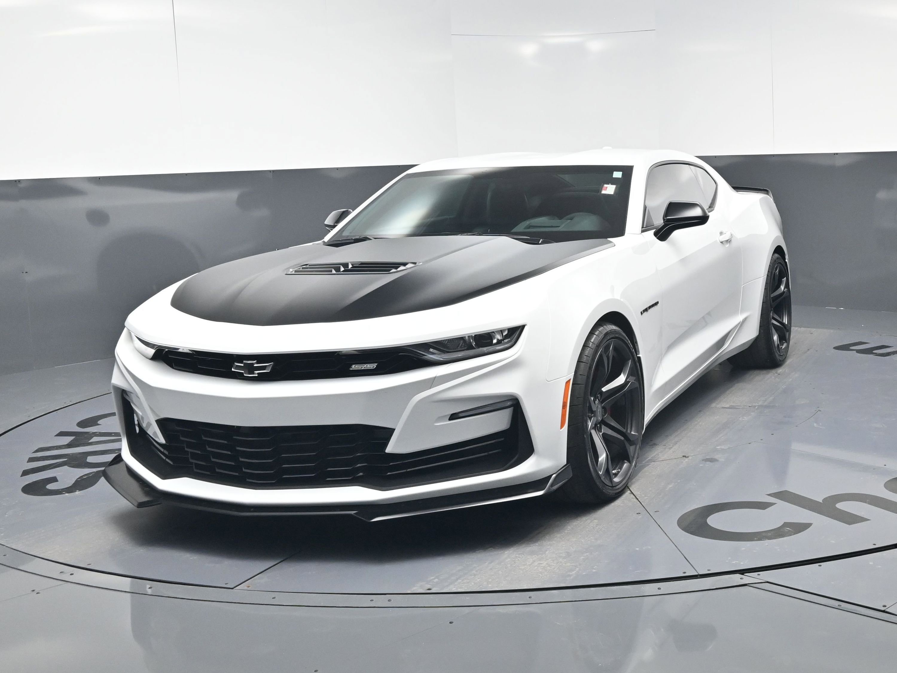 Used 2023 Chevrolet Camaro SS RWD image 11