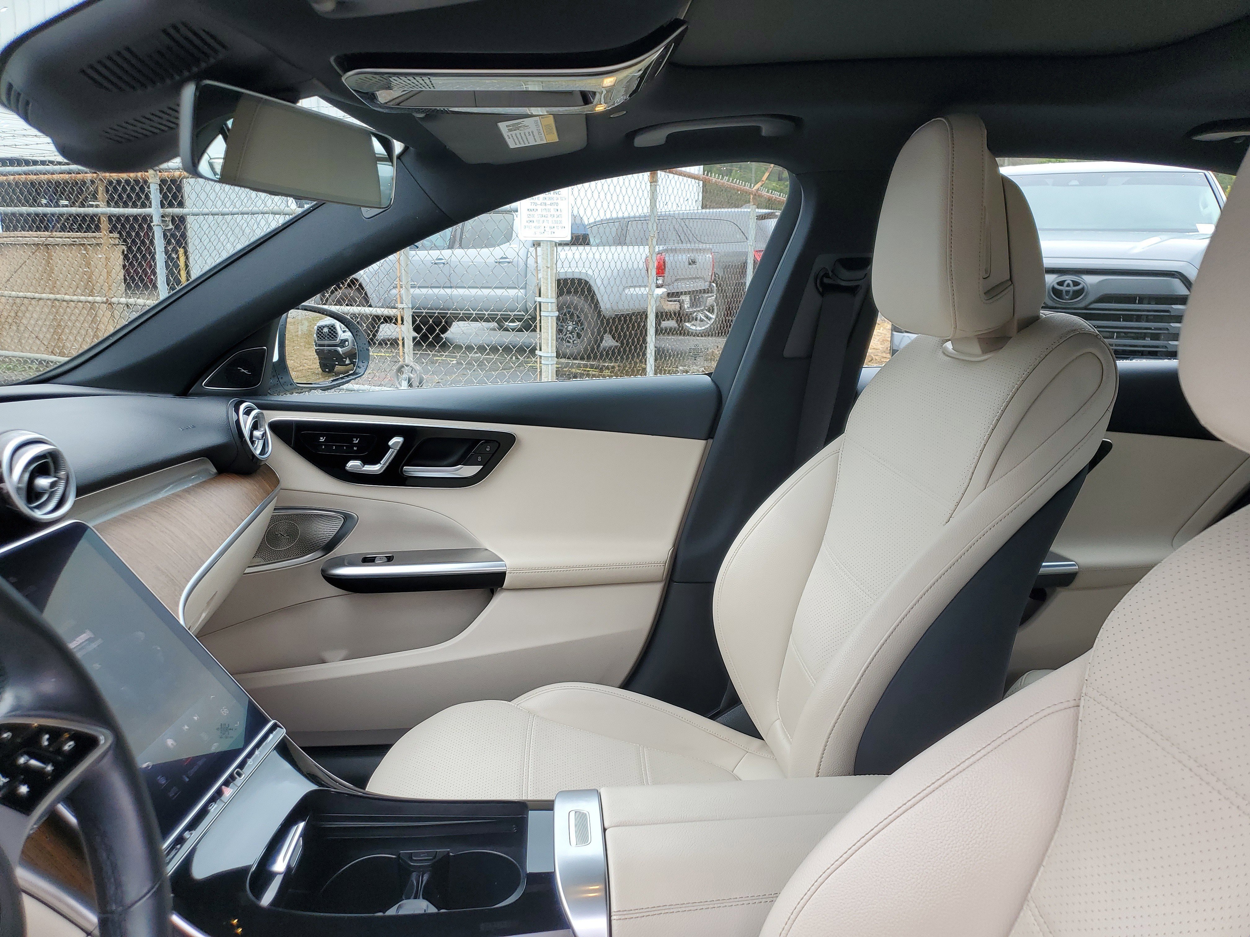 Used 2023 Mercedes-Benz C 300 Sedan image 16