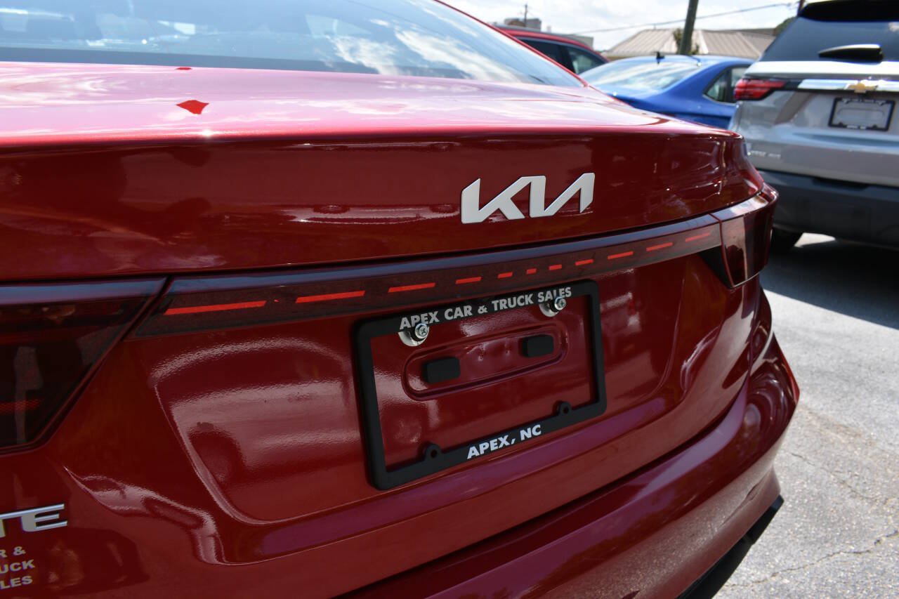 Used 2023 Kia Forte LXS FWD image 30