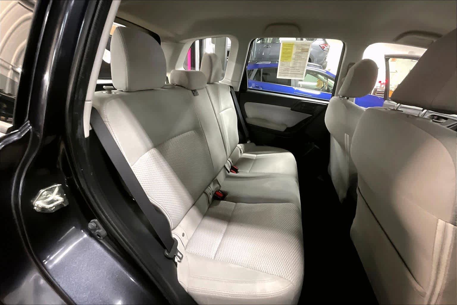 Used 2017 Subaru Forester 2.5i w/ Alloy Wheel Package AWD/4WD image 19