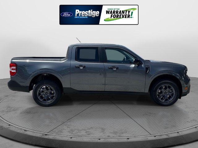 New 2026 Ford Maverick XLT w/ XLT Luxury Package FWD image 2