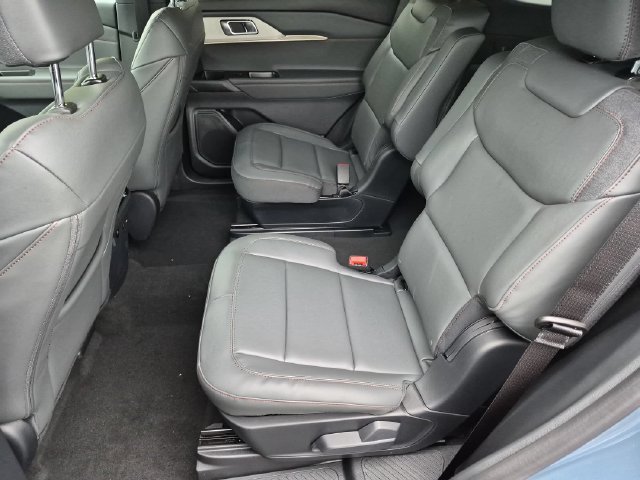 New 2027 Ford Explorer Active w/ Active Comfort Package AWD/4WD image 16