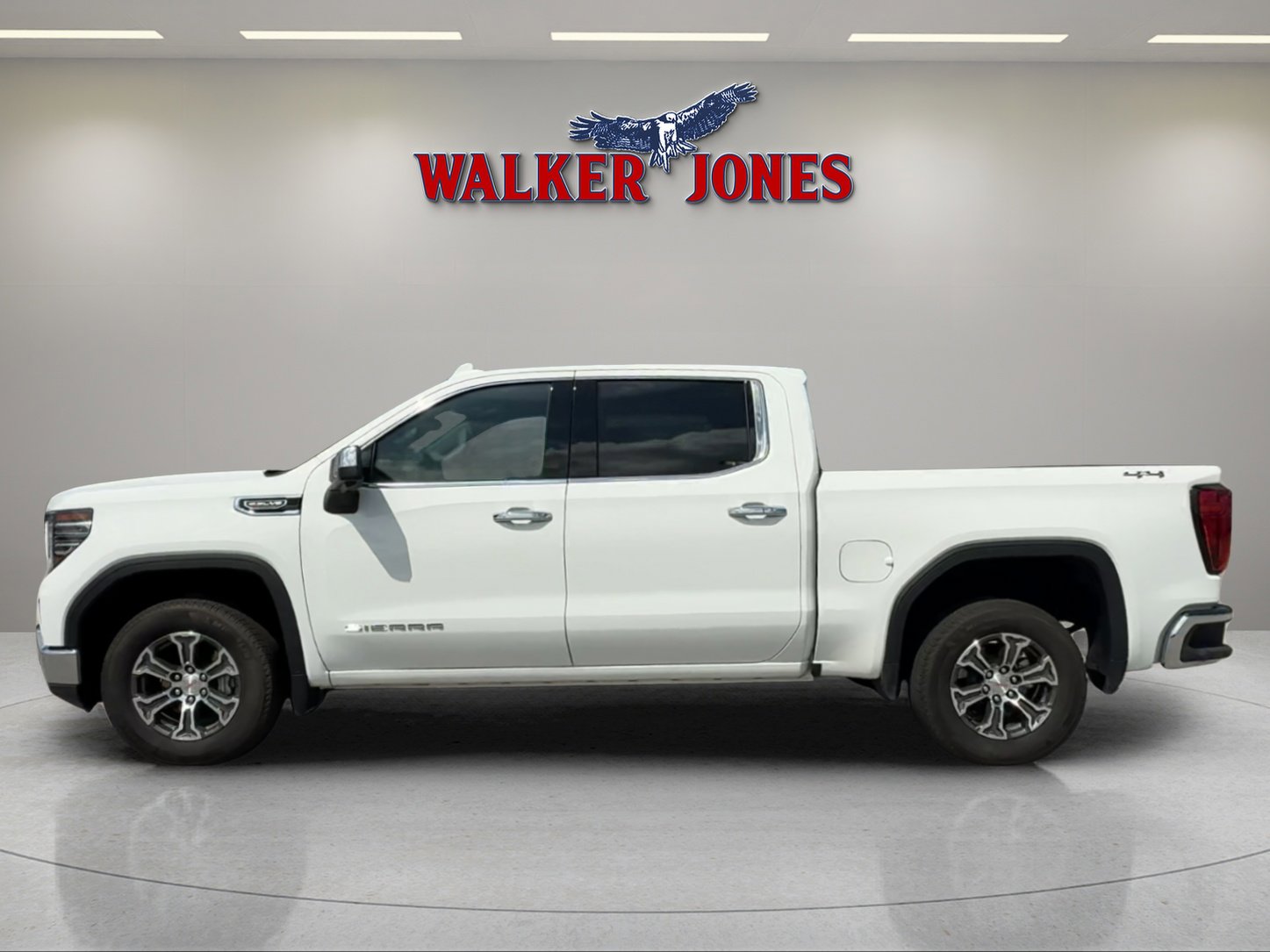 Used 2025 GMC Sierra 1500 SLT AWD/4WD image 6