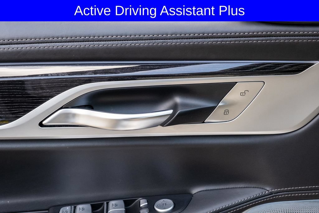 Used 2019 BMW 750i w/ Executive Package RWD image 13