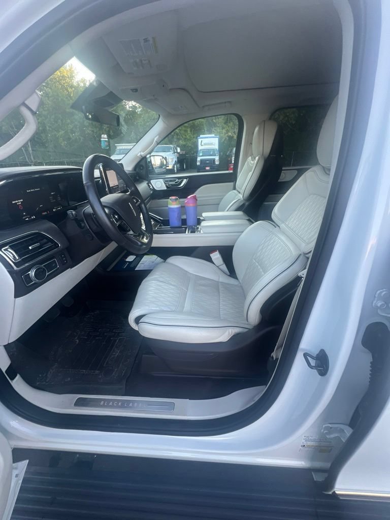 Used 2021 Lincoln Navigator Black Label AWD/4WD image 16