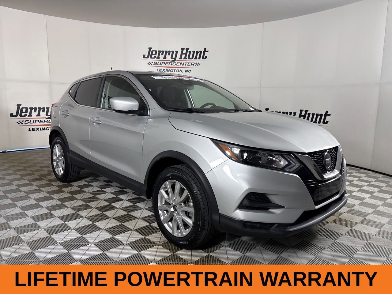 Used 2022 Nissan Rogue Sport S image 4