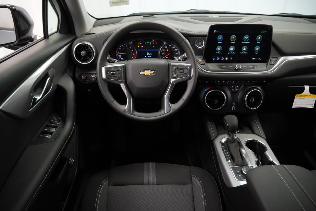New 2026 Chevrolet Blazer LT w/ Convenience Package AWD/4WD image 13