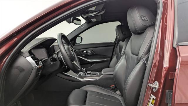 Used 2022 BMW 330i Sedan w/ M Sport Package RWD image 11