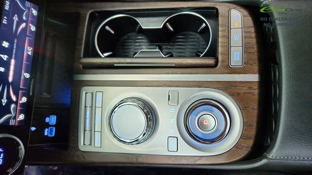Used 2024 Genesis G80 image 51