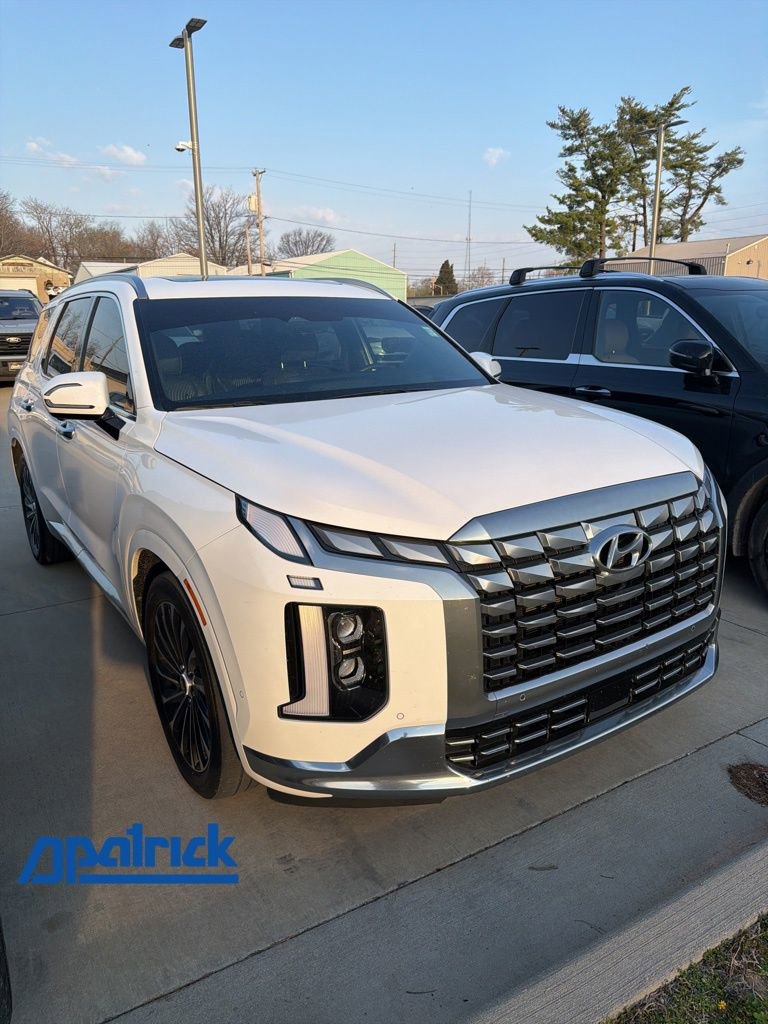 Used 2023 Hyundai Palisade Calligraphy w/ Cargo Package image 1