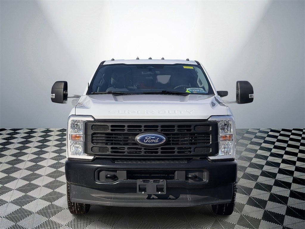 Used 2024 Ford F350 XL image 2