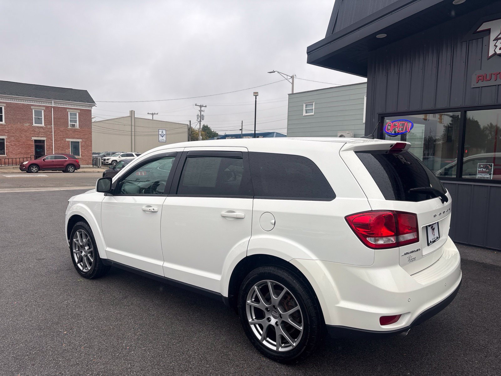 Used 2016 Dodge Journey R/T FWD image 2