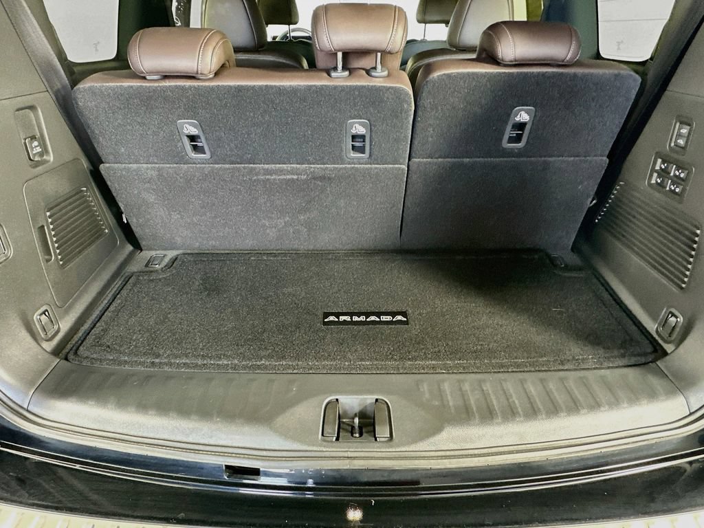 Used 2025 Nissan Armada Platinum Reserve AWD/4WD image 35