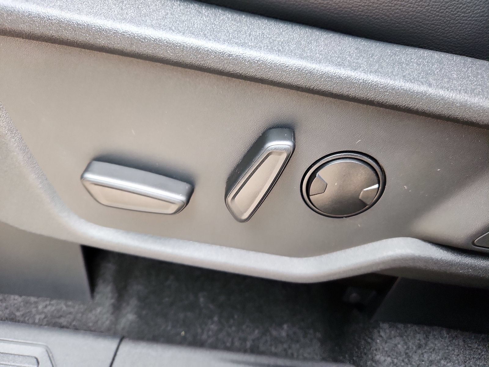 New 2024 Ford Bronco Outer Banks AWD/4WD image 12