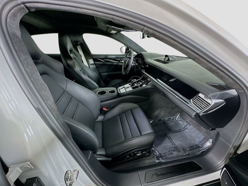 Certified 2022 Porsche Panamera GTS AWD/4WD image 31