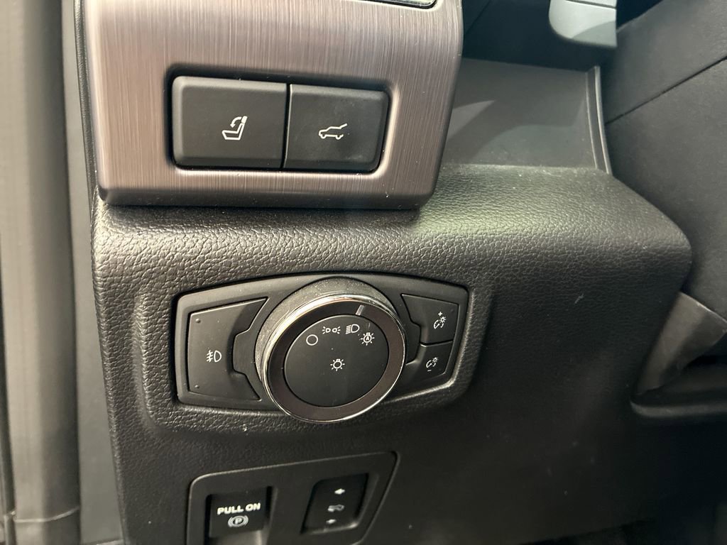 Used 2018 Ford Expedition Max Platinum AWD/4WD image 22