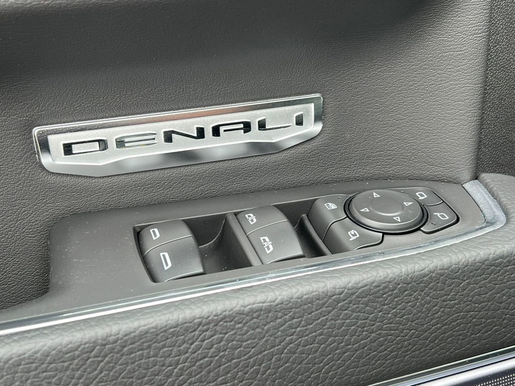 New 2025 GMC Sierra 1500 Denali w/ Denali Reserve Package image 25