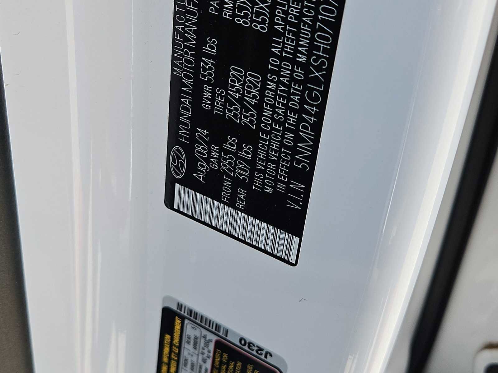 Used 2025 Hyundai Santa Fe Limited FWD image 15