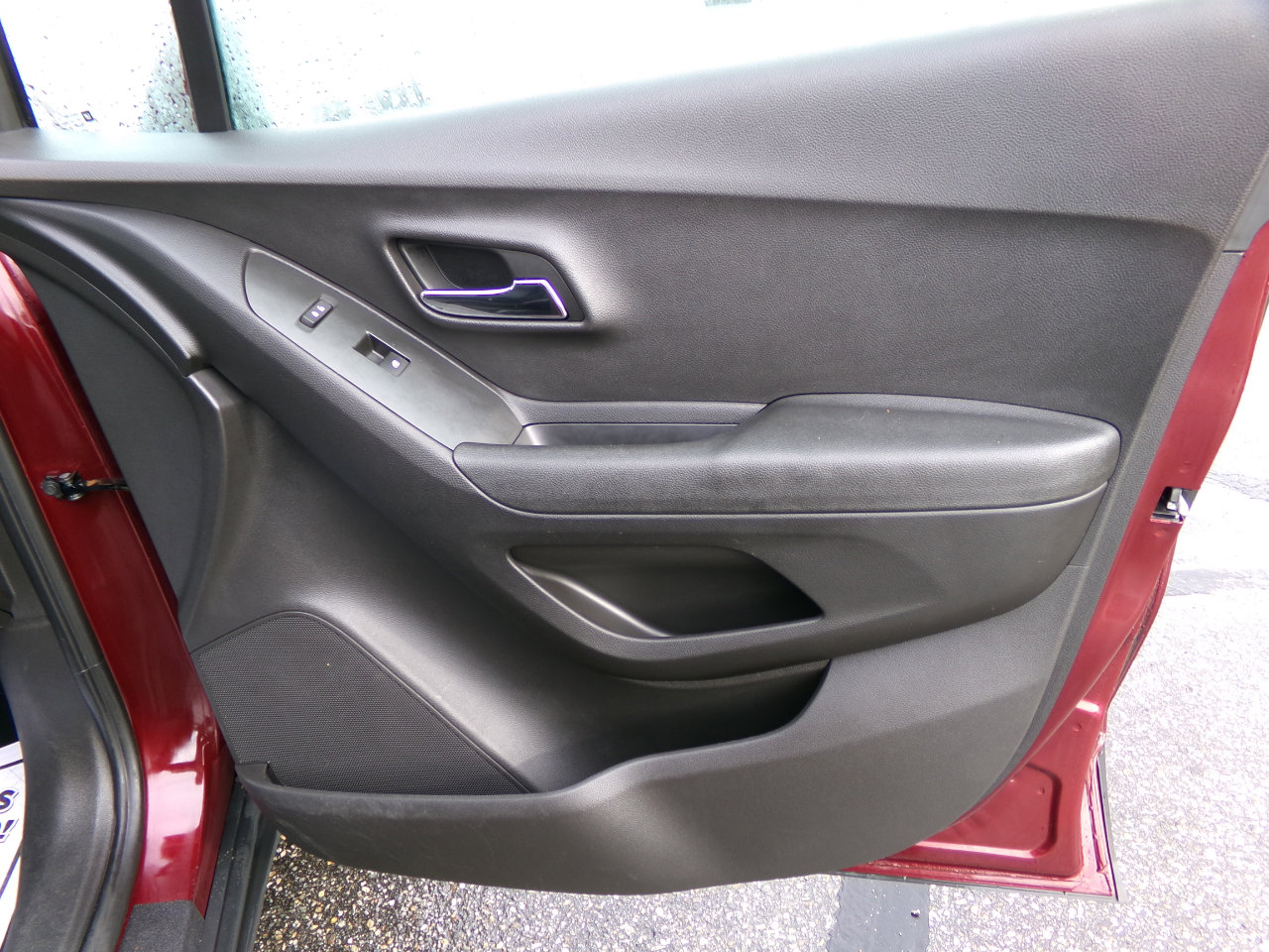 Used 2016 Chevrolet Trax LT w/ LT Convenience Package image 22