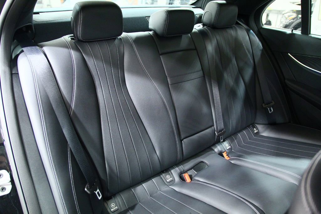 Certified 2022 Mercedes-Benz E 350 4MATIC Sedan image 27