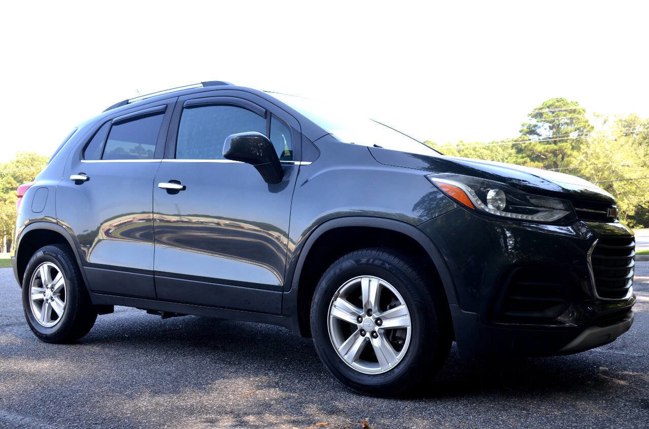 Used 2018 Chevrolet Trax LT w/ LT Convenience Package image 5