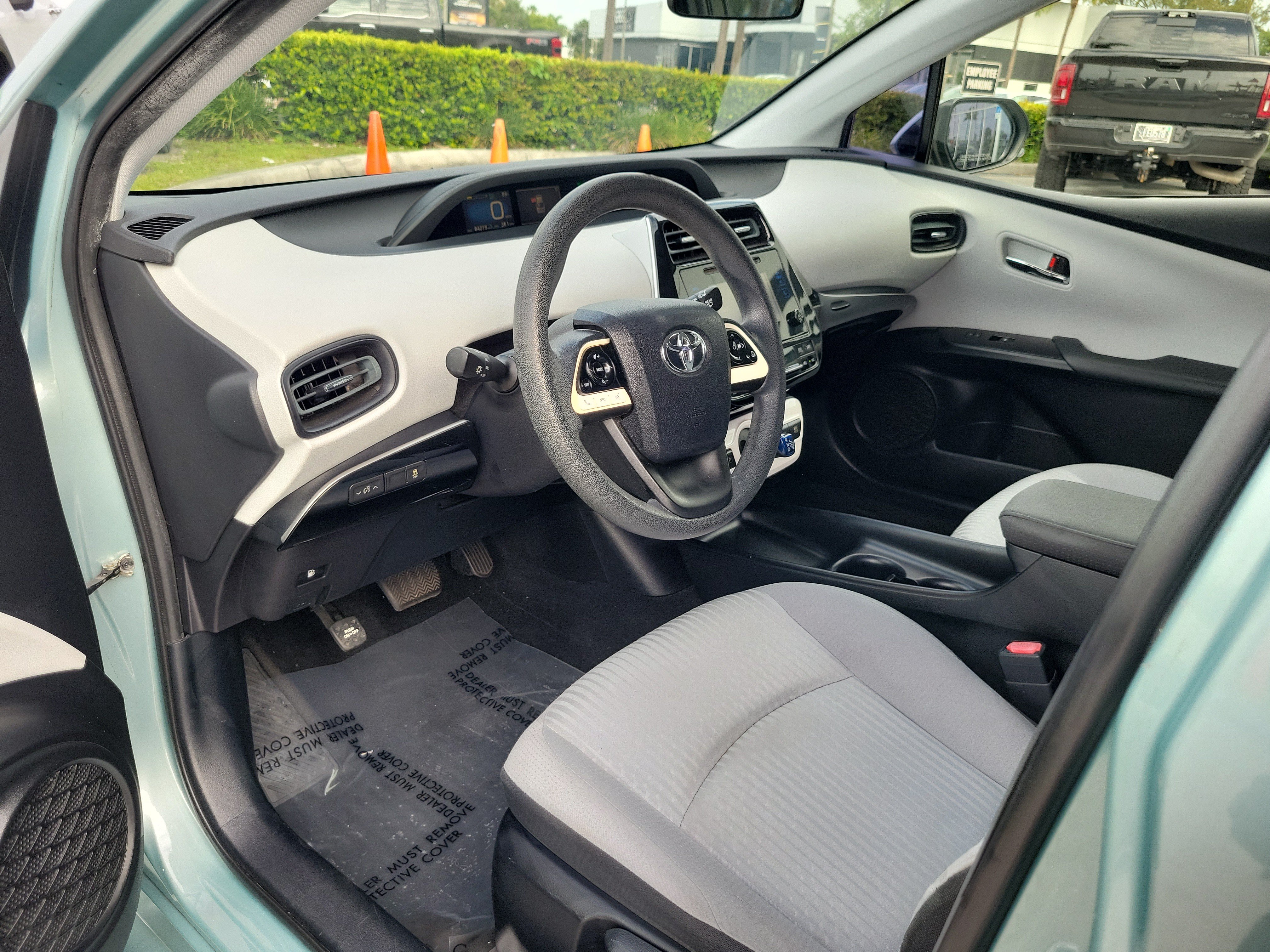 Used 2016 Toyota Prius Two FWD image 9