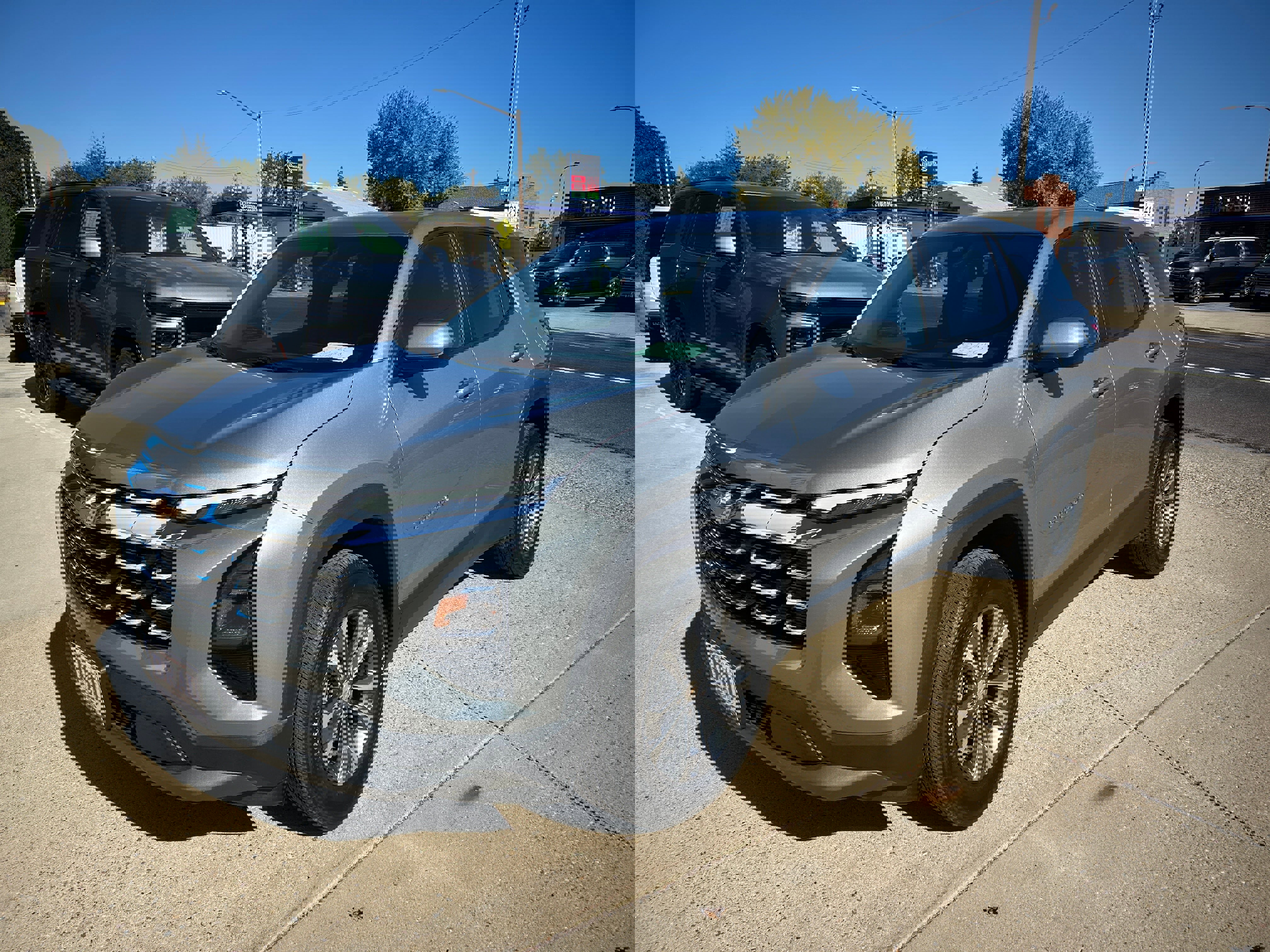 Used 2025 Chevrolet Equinox LT image 2