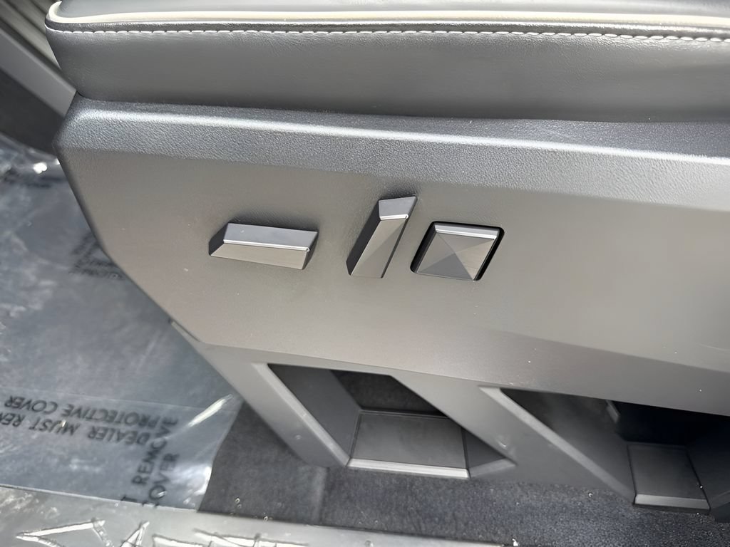 Used 2024 Tesla Cybertruck Cyberbeast AWD/4WD image 11