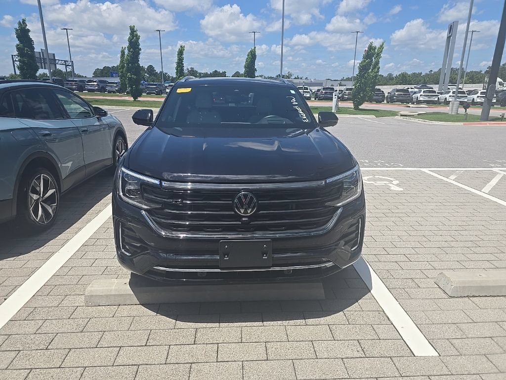 Certified 2024 Volkswagen Atlas Cross Sport SEL Premium R-Line AWD/4WD image 2