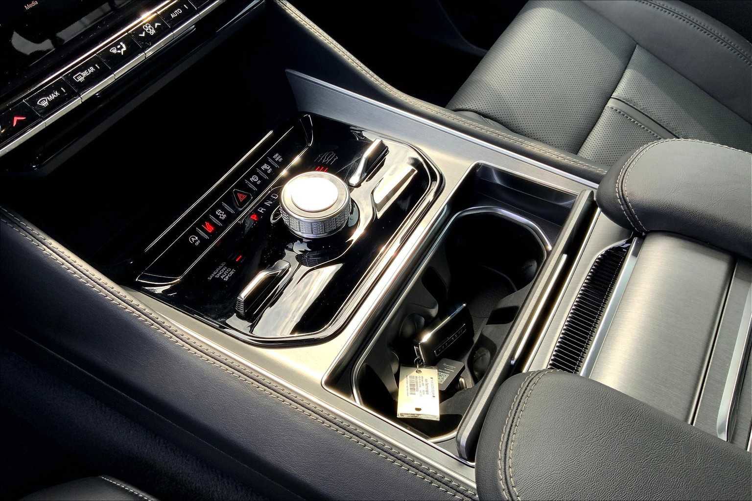 New 2025 Jeep Wagoneer Series II image 5