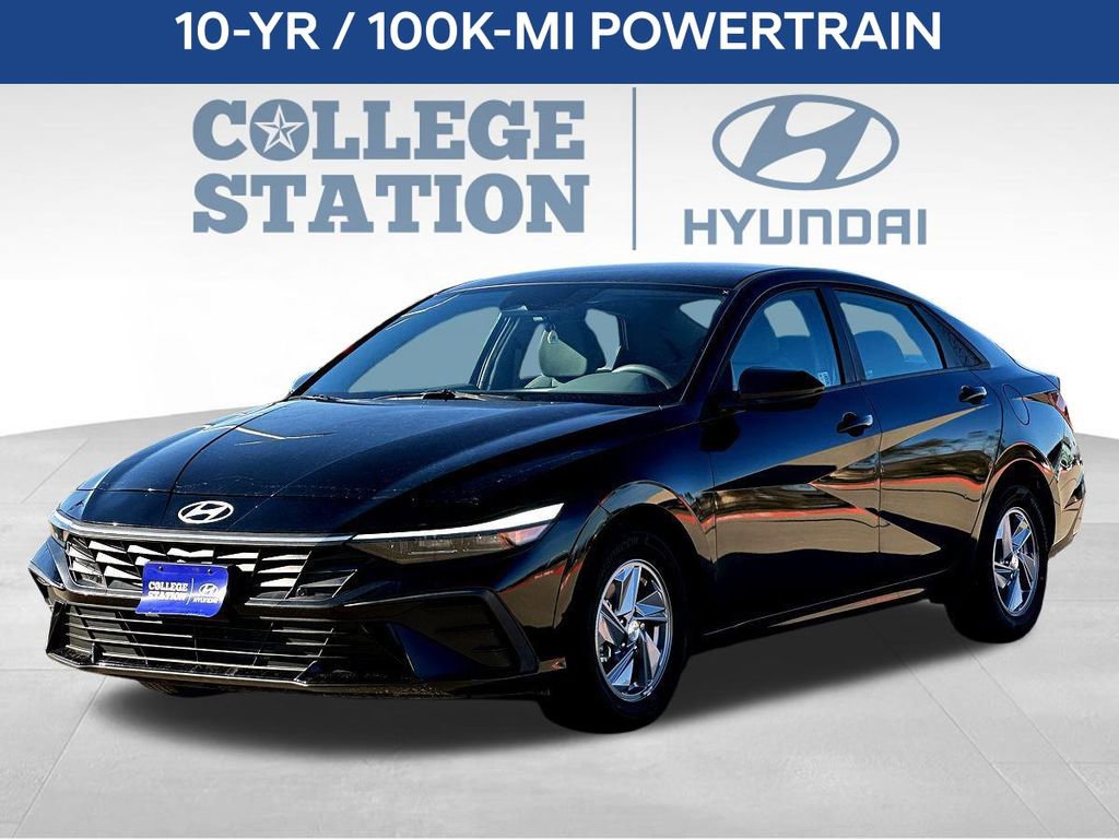 Used 2024 Hyundai Elantra SE FWD image 6