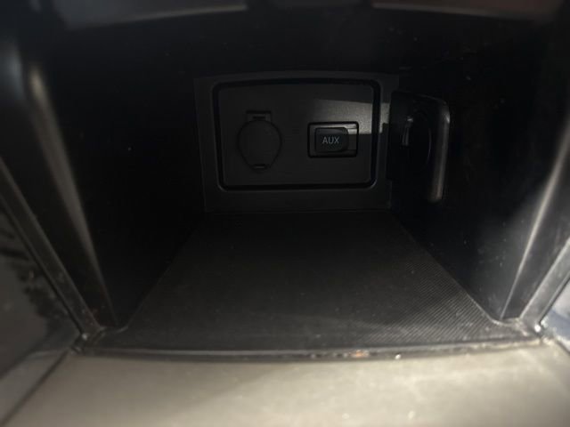 Used 2011 Toyota Camry SE w/ Fleet Convenience Pkg FWD image 15