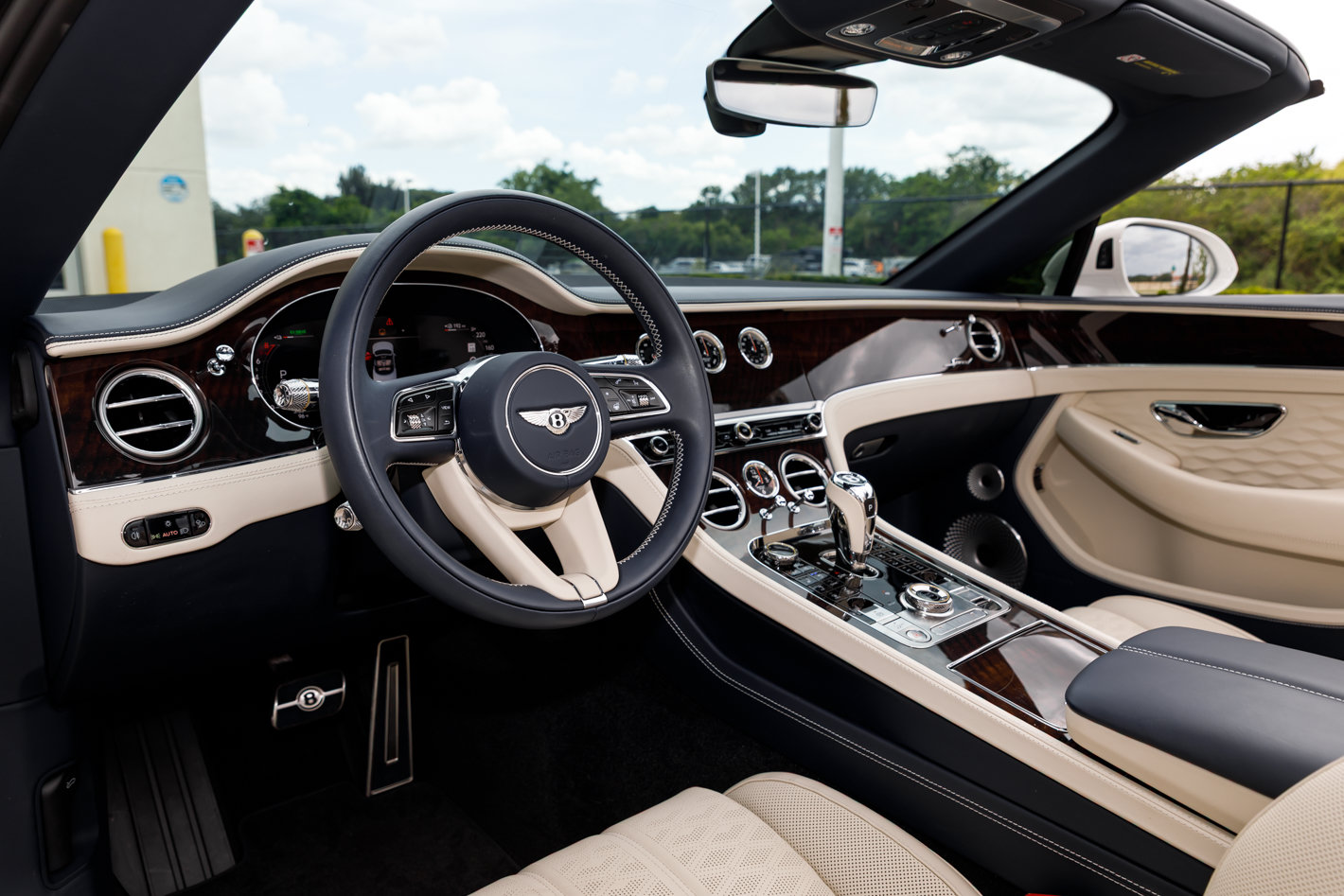 Certified 2025 Bentley Continental GT Speed AWD/4WD image 49
