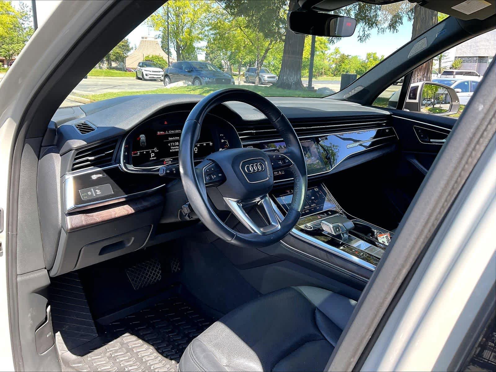 Used 2021 Audi Q7 3.0T Prestige w/ Prestige Package AWD/4WD image 16