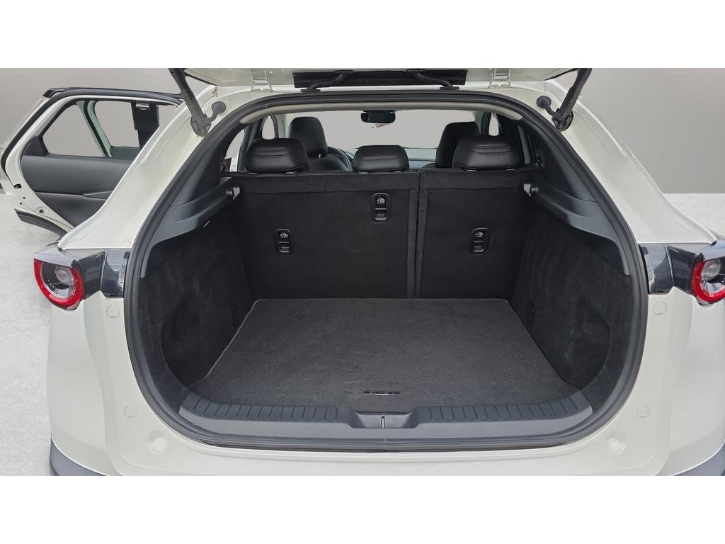 Certified 2025 MAZDA CX-30 2.5 Turbo w/ Premium Package image 17